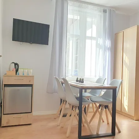 Azur Blisko Plazy, Centrum Mielna מיילנו